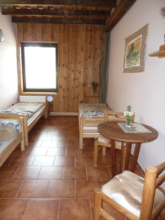 Q Ranch Hotel Bezdekov  Quarto foto