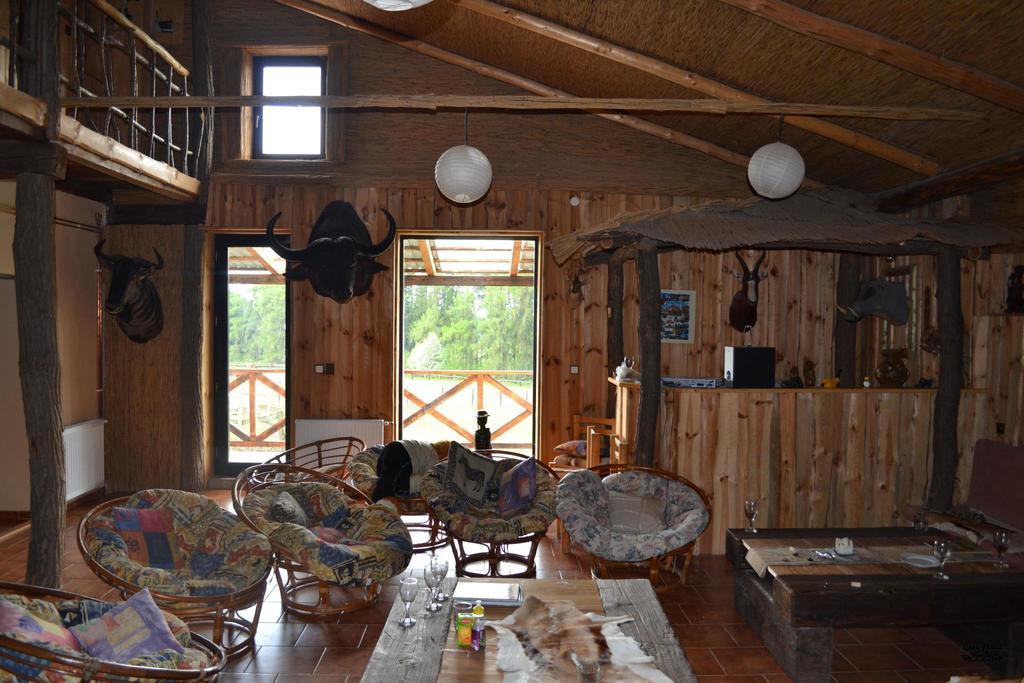 Q Ranch Hotel Bezdekov  Exterior foto